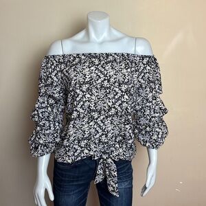 CECE - Floral Off-The-Shoulder Lantern Sleeve Blouse with front tie. Medium.